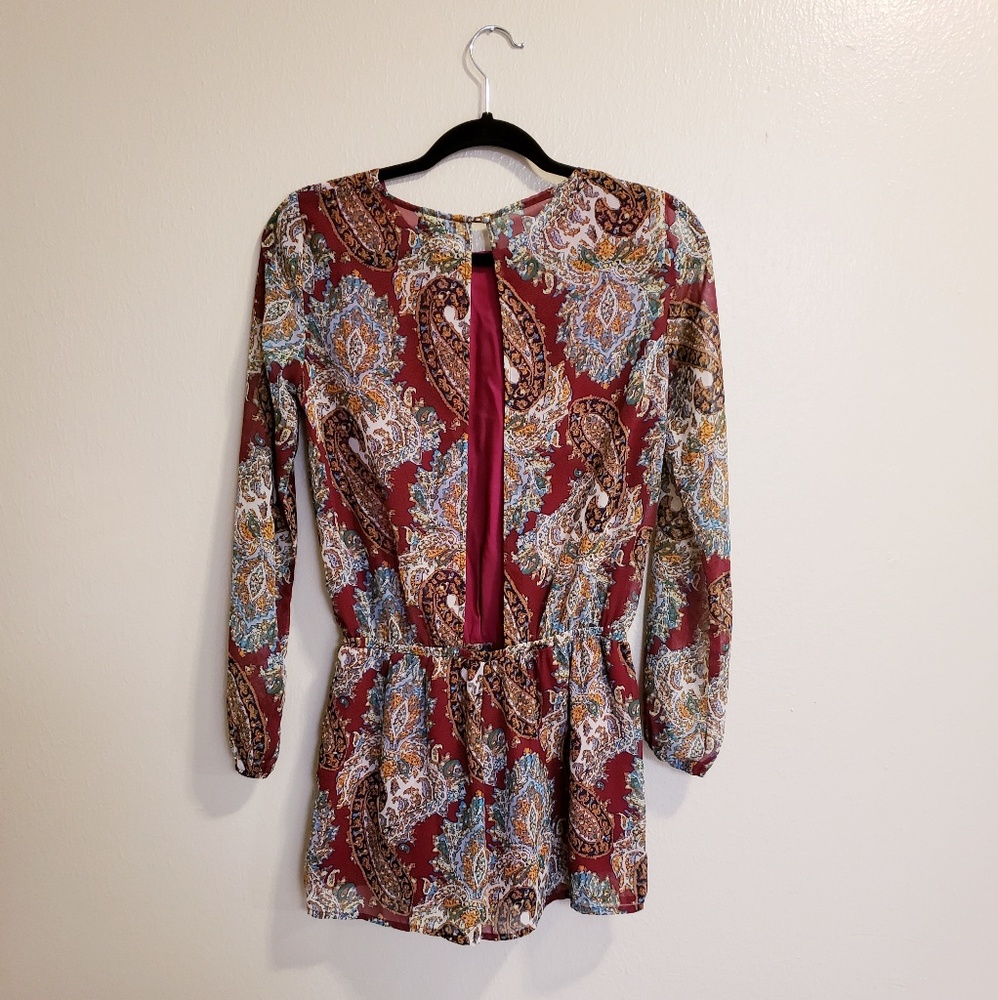 🚫SOLD Lucca long sleeve paisley winered romper - Picture 8 of 8